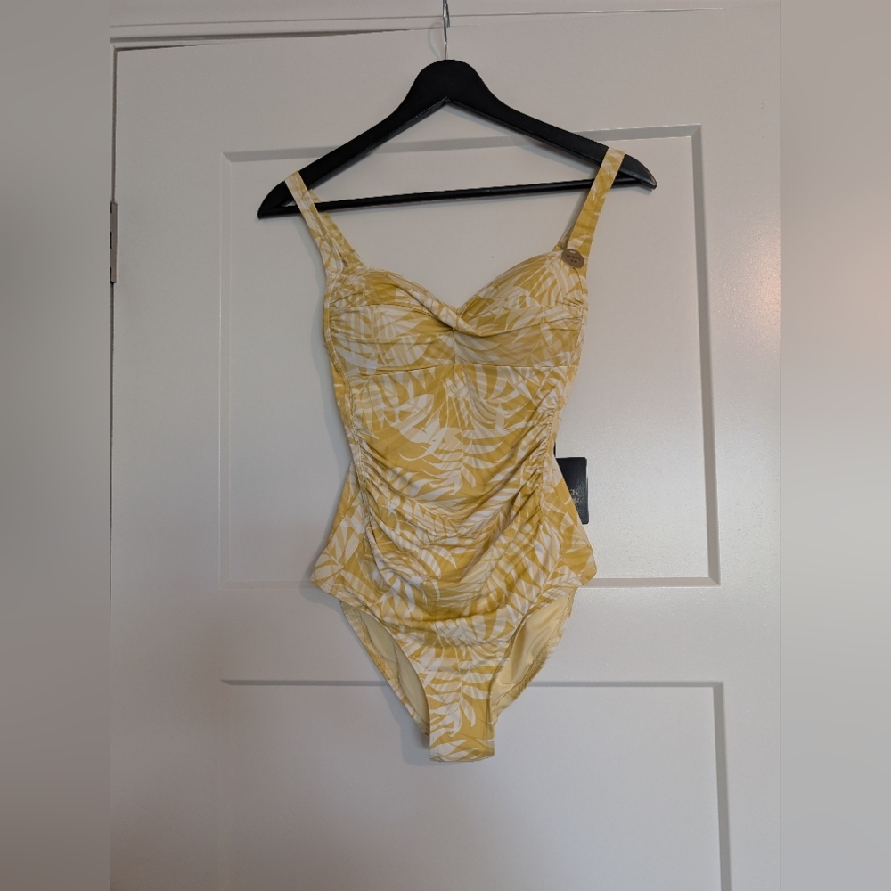NIPTUCK SWIM Yellow Tropical Women's Swimsuit Size 4 NWT